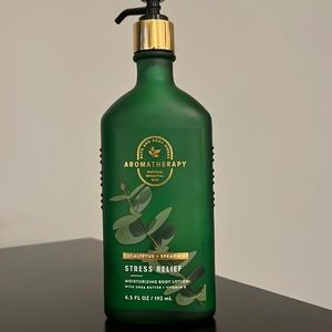 NWT Bath and Body Works Aromatherapy Stress Relief Body Lotion
